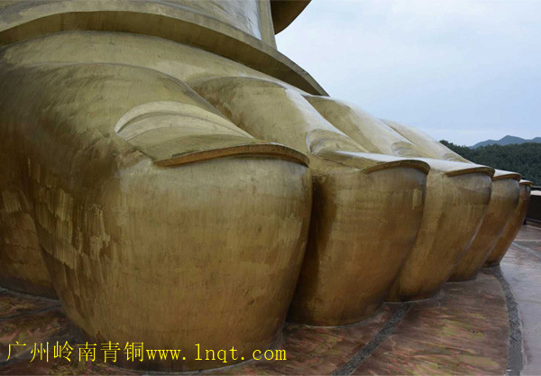 世界上最高的銅佛像——中國中原大佛