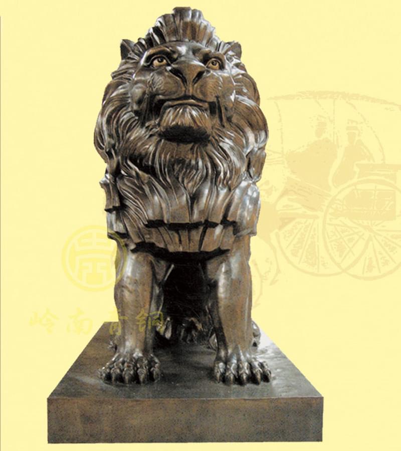 雄獅（1號）長1.8米，寬1米，高1.8米