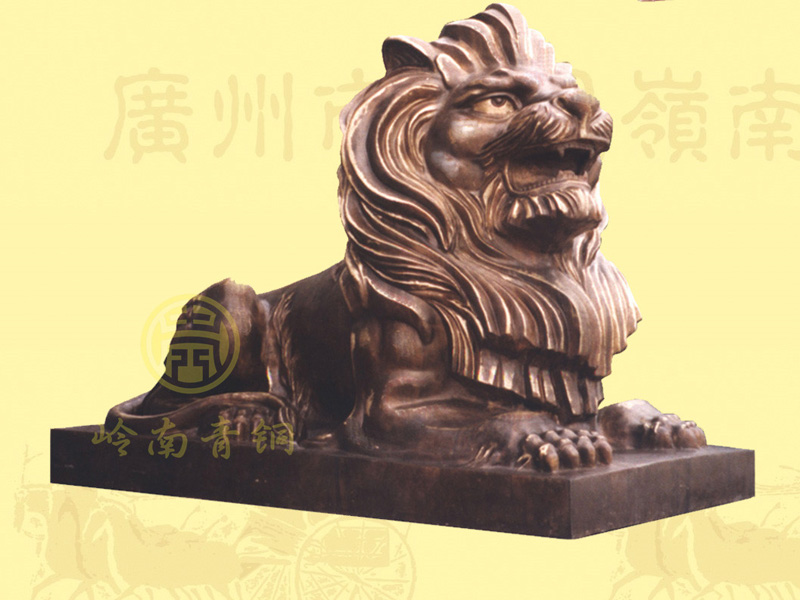 匯豐獅（4a號）長2.38米，寬1.08米，高1.68米