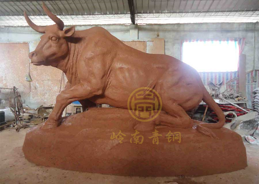 江西永修縣銅牛、佛手雕塑